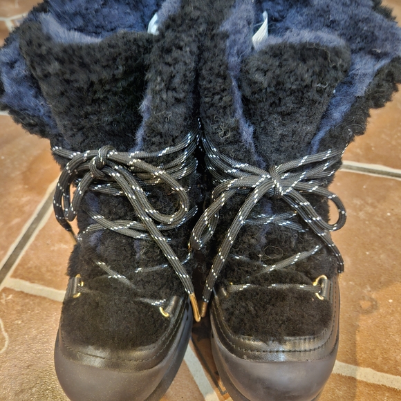 Tory Burch Shoes - Tory Burch Black Ankle Booties